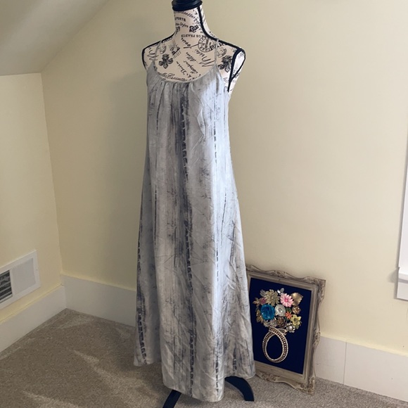 Eileen Fisher 100% Silk Grey Maxi Dress - Picture 4 of 10